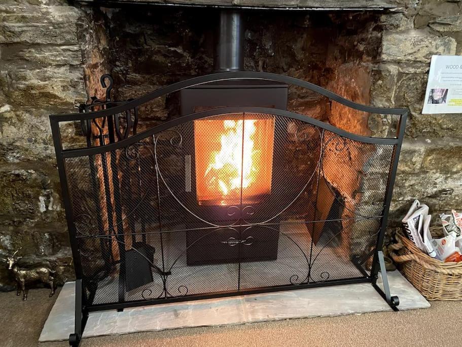 Villa The Cwtch, Log Fire, Sleeps 6, Nr Zip World, Brecon And Bike Park Wales Aberdare Esterno foto