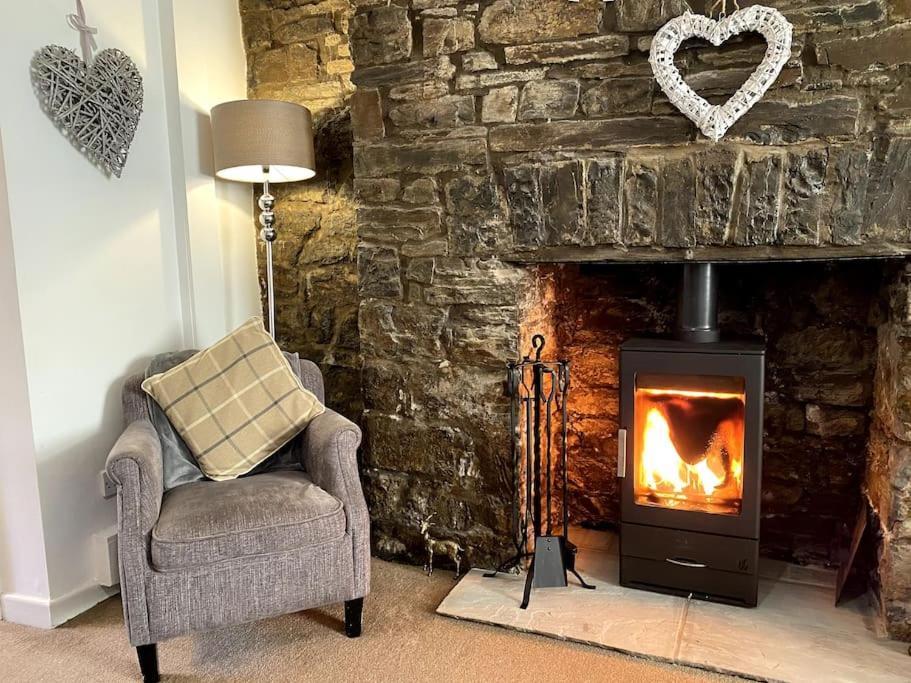 Villa The Cwtch, Log Fire, Sleeps 6, Nr Zip World, Brecon And Bike Park Wales Aberdare Esterno foto