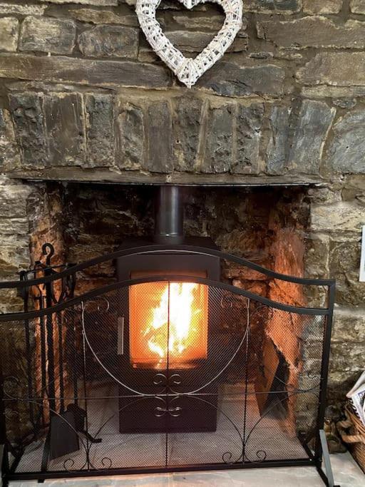 Villa The Cwtch, Log Fire, Sleeps 6, Nr Zip World, Brecon And Bike Park Wales Aberdare Esterno foto