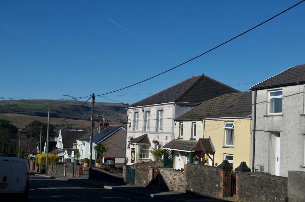 Villa The Cwtch, Log Fire, Sleeps 6, Nr Zip World, Brecon And Bike Park Wales Aberdare Esterno foto