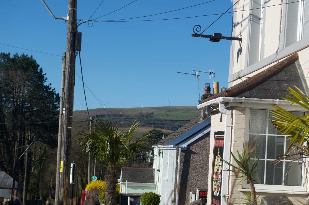 Villa The Cwtch, Log Fire, Sleeps 6, Nr Zip World, Brecon And Bike Park Wales Aberdare Esterno foto